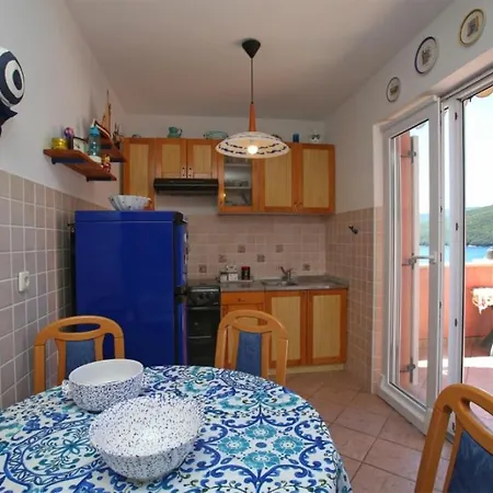 1 Apartment